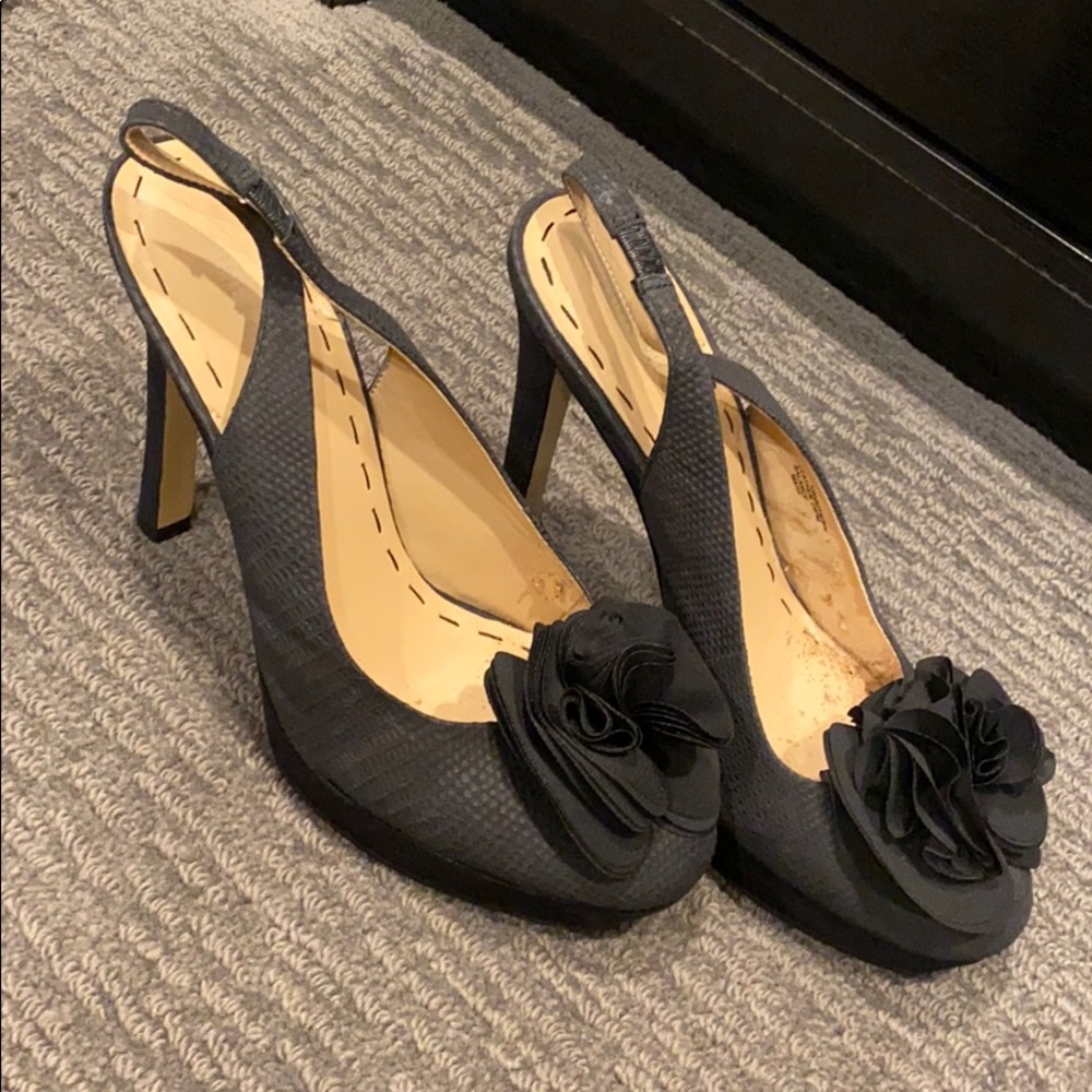 Nine West snakeskin sling back platform heels 👠